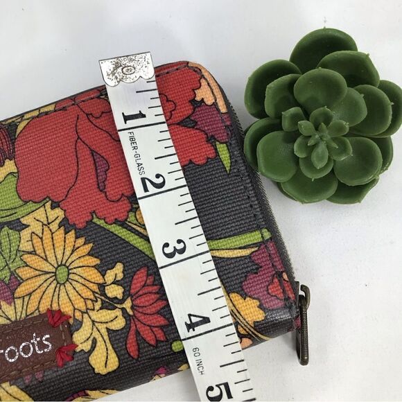 Sakroots Colorful Floral PEACE 3D Zip Round Wallet - Picture 6 of 16